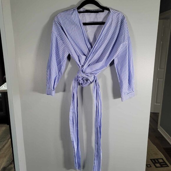 ZARA Blue and white striped wrap around cropped blouse. EUC - Picture 4 of 9